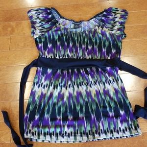 Short sleeve business casual top